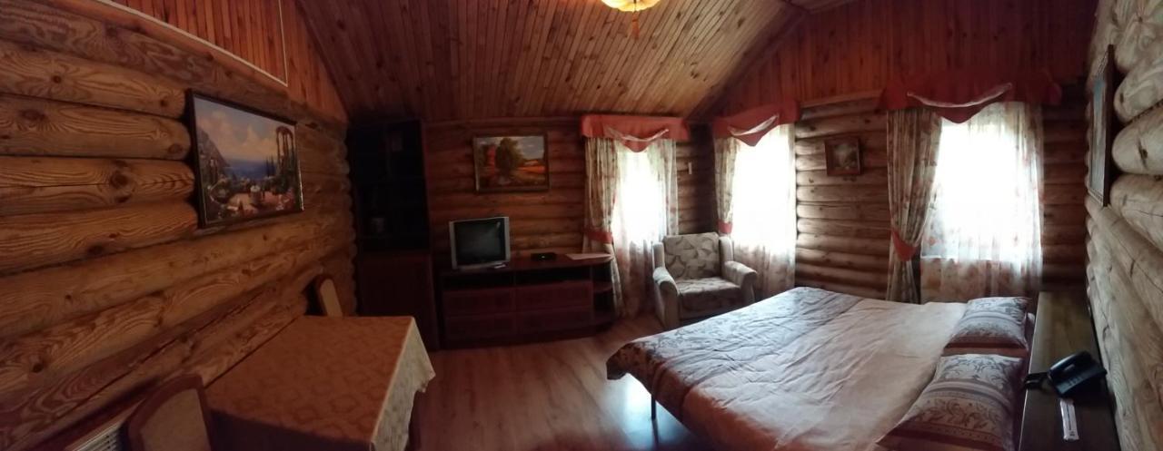 Zolotoy Bereg Hotel Csernyihiv Kültér fotó