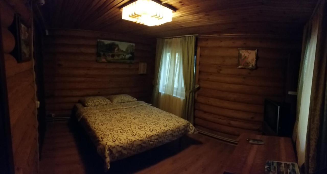 Zolotoy Bereg Hotel Csernyihiv Kültér fotó