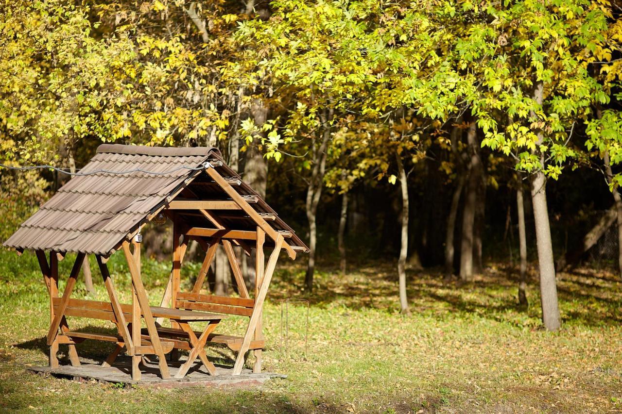 Zolotoy Bereg Hotel Csernyihiv Kültér fotó